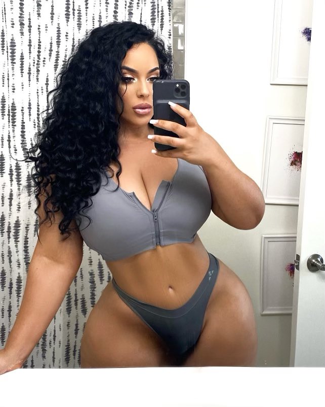gemstarpanda_'s tweet photo. Curls https://t.co/HdIfcoTQAn