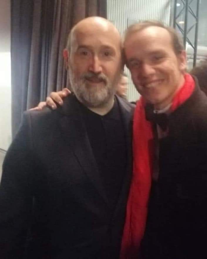 DiegoFerroAct's tweet photo. ¡Muchísimas felicidades a mi querido #JavierCámara!🎂✨🎥 Grandes interpretaciones nos ha regalado y sigue regalando, pero por cuál o cuáles le recordáis??
#actor #interpretacion #diegoferro #diegoferroactor #diegoferrocomunicador #actores #cine #teatro #tv #cumpleaños https://t.co/Ki2SeObrhl