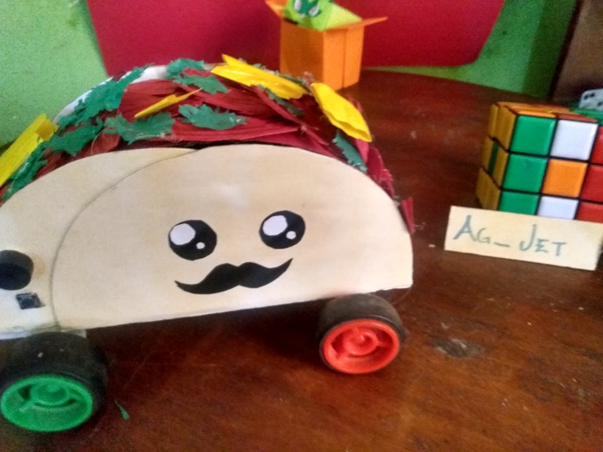 Ag_Jet's tweet photo. @ElHolaSilver @Kameoyoo Holaaa para este hermoso sorteo de #AGmexRD decidí crear un robot al cual llamo "ElTacontento" jsjsjaja espero poder terminar un video presentandolo, porque don pndj (osea yo) le frego una pieza principal. Adjunto 2 fotos pa que se ve que si lo hice ahora https://t.co/vaoS8D7UAi