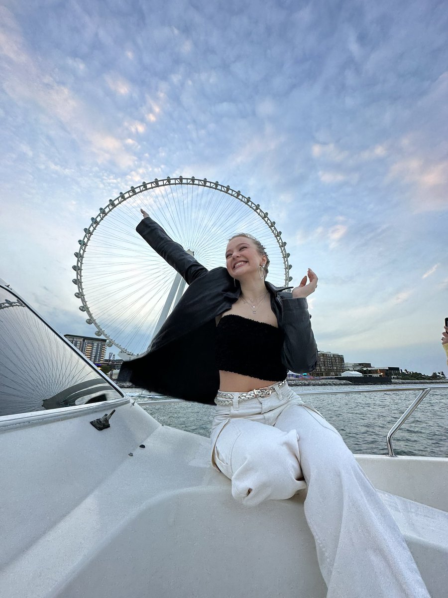 sofyaplotnikova's tweet image. I’m living the days I’ll never forget🤞🏼