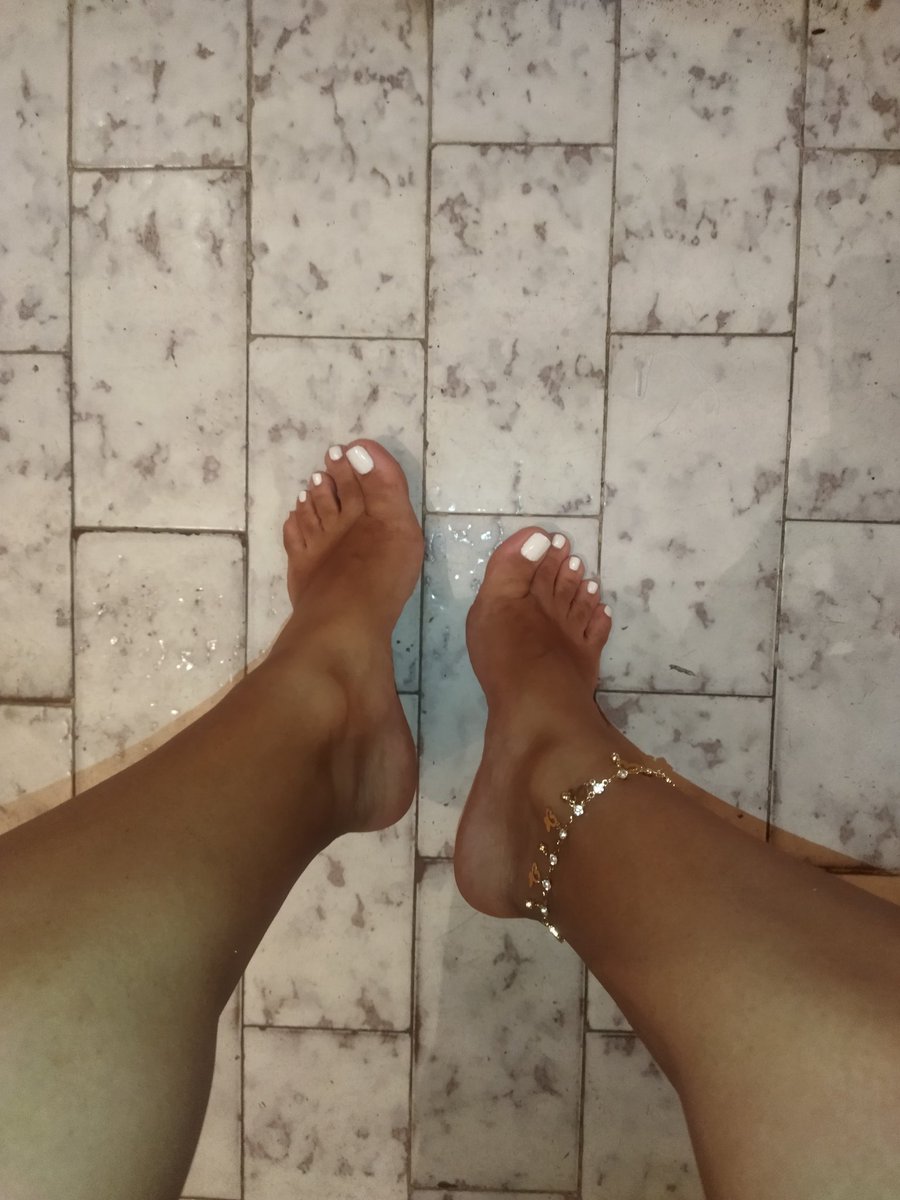 yosoymave's tweet photo. Amo mis pies, definitivamente✨ https://t.co/iE7zKxdZwn