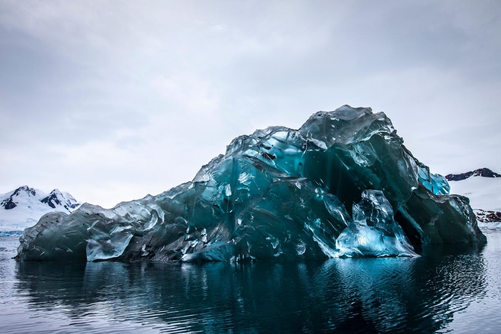PurePhoto's tweet photo. These stunning glacial portraits were photographed by Alex Cornell in Cierva Cove, Antarctica. An incredibly rare sight--these photos reveal the beautiful colors and pure surface of the underside of an iceberg.
@alexcornell #purephoto #fineartprints #artcurator https://t.co/ZJoZmPEN3O