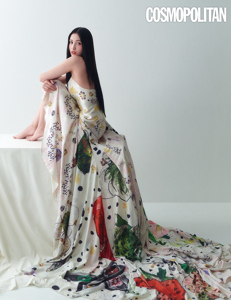 Fm43saJaYAM2zWt?format=jpg&name=medium