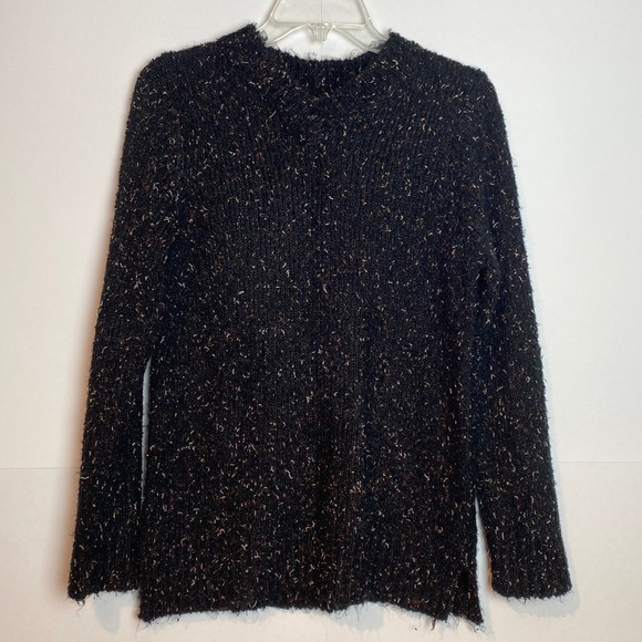 So good I had to share! Check out all the items I'm loving on <a href="/Poshmarkapp/">Poshmark</a> #poshmark #fashion #style #shopmycloset #hollister #whitestag: posh.mk/8PuGHNdxJwb