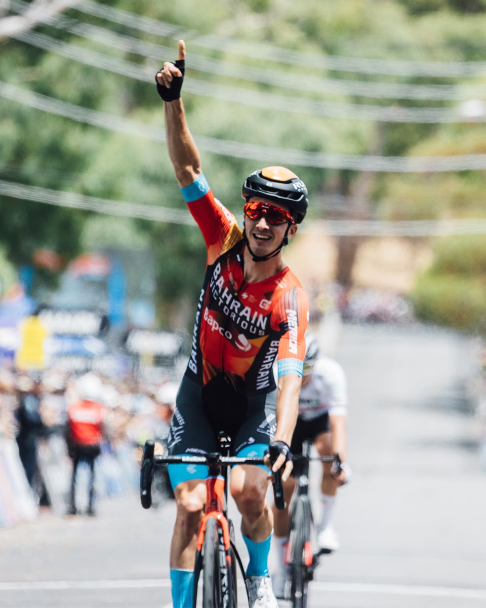 Bilbao's fast finish sees him take the Hahn Stage 3 win, how good!! 🙌🚀

#TourDownUnder <a href="/SantosLtd/">Santos</a> <a href="/PelloBilbao1990/">Pello Bilbao</a> <a href="/BHRVictorious/">Team Bahrain Victorious</a>