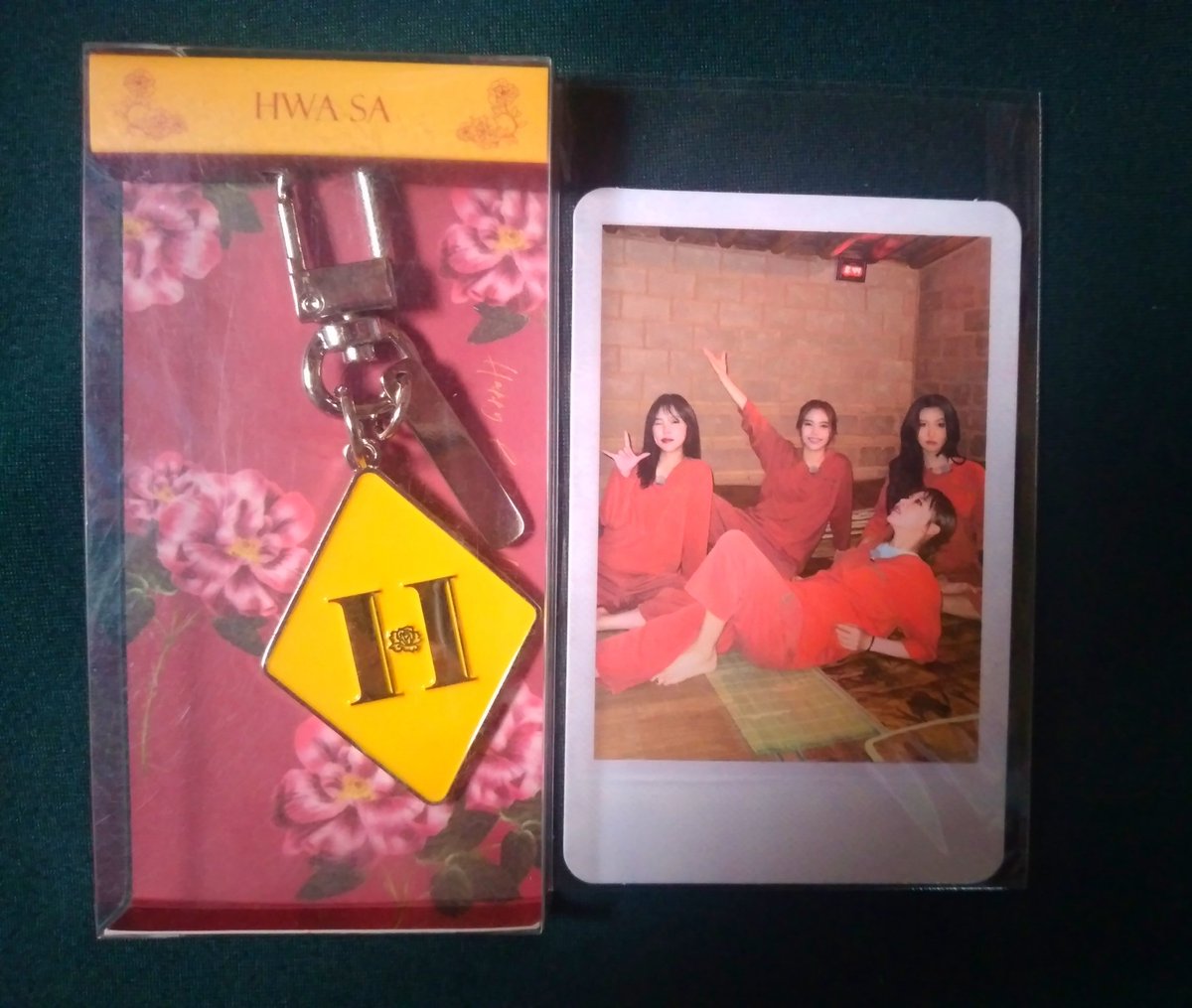 meHyejinie's tweet photo. #MooBoo_Proof
Hwasa bday keyring and WAWN Kihno group pob came home! Thank you so much @MooBoodolPH π€ https://t.co/Jr9gZaZq18