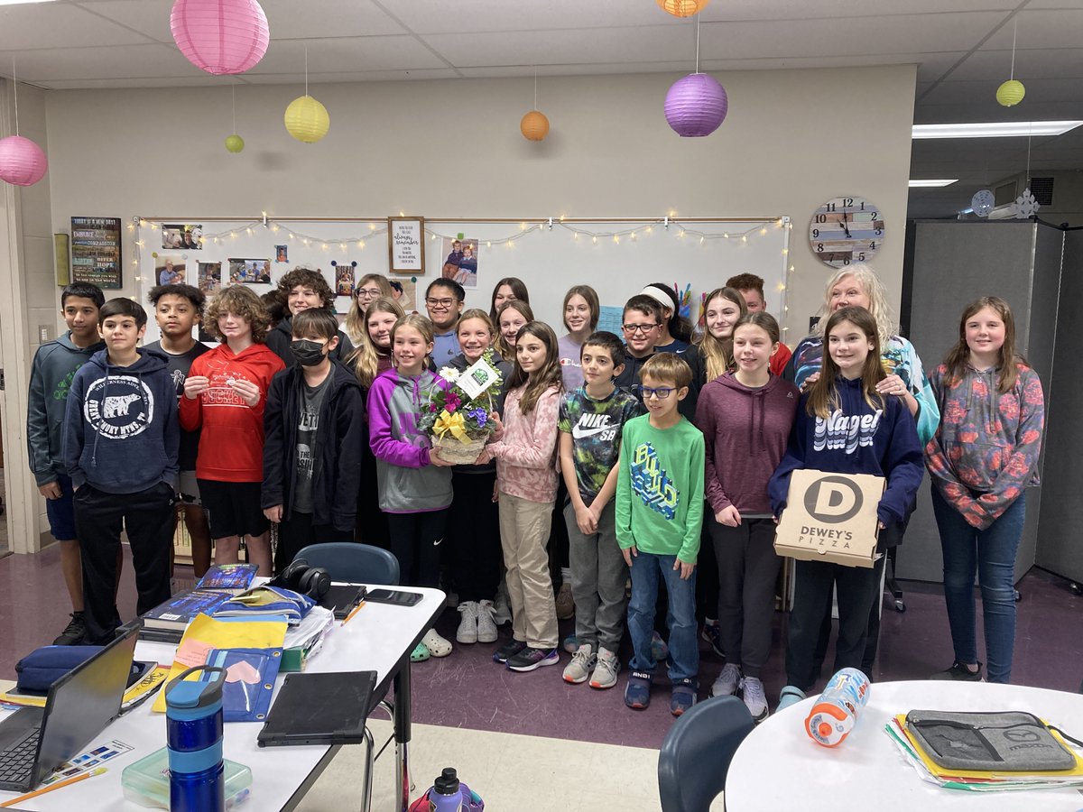 FHSchools's tweet photo. Mrs. Shari Devine is your @warm985 Teacher of the Week! She has taught at @MadduxMustangs for 22 years and has been in the profession for 29. Mrs. Devine is a passionate and talented educator, and her students were SO EXCITED for this surprise announcement! CONGRATULATIONS!! https://t.co/l4vW5E9WOH