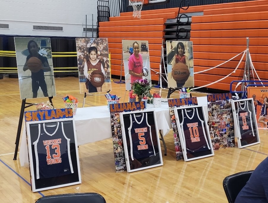 #Dolphinswstch Great senior night at Whitney Young with the <a href="/Ladydolphinsgbb/">Whitney Young Lady Dolphins</a> after an 84-60 win over Butler. Skylar, Hailey,Livi and Lily have had a great four years of ball! Lets keep the momentum and get City and State in 2023!#EyesOnState