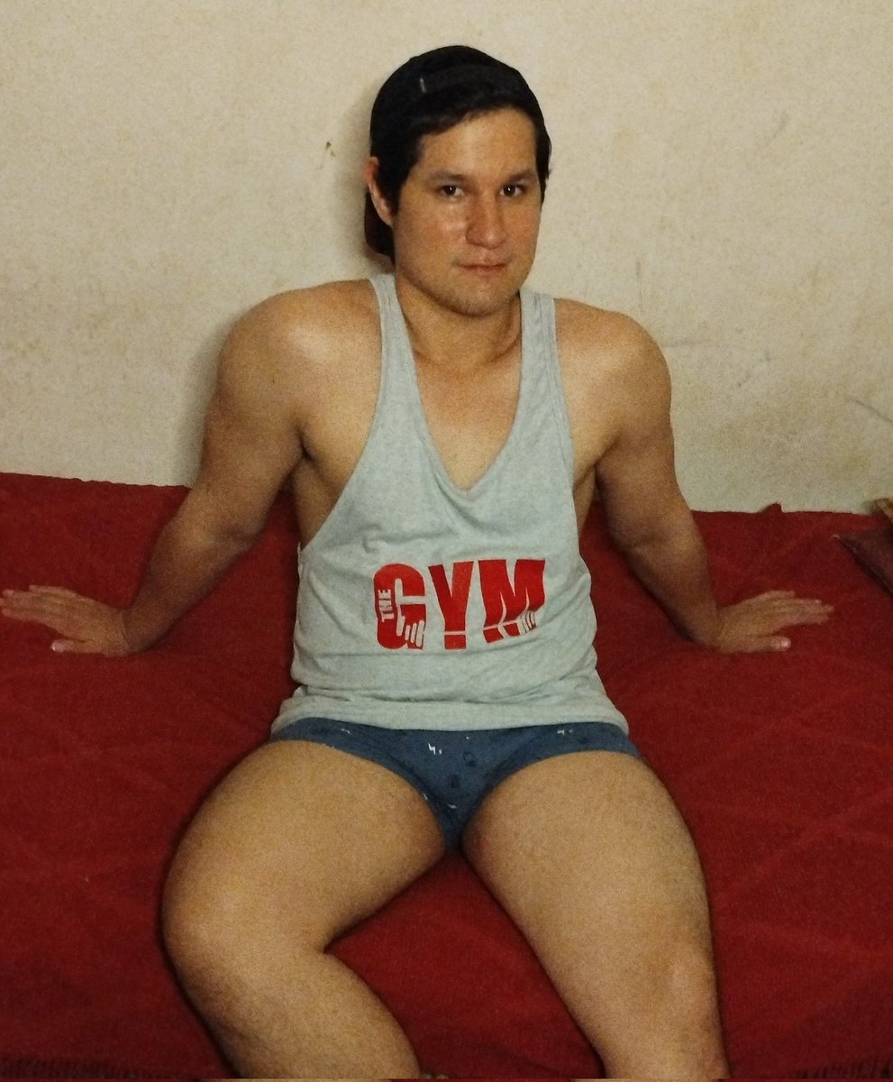 Gabri_el_OF's tweet photo. Nosé, me gustó jaja
#relax #gayboy #GameBoy #gaymer https://t.co/XIw7J8SYMk