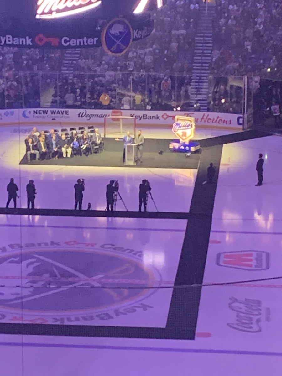 BigAlDubs71's tweet photo. ⁦@duffersabres⁩ you look tiny from my seats. Lol. https://t.co/8MemHGWi8r