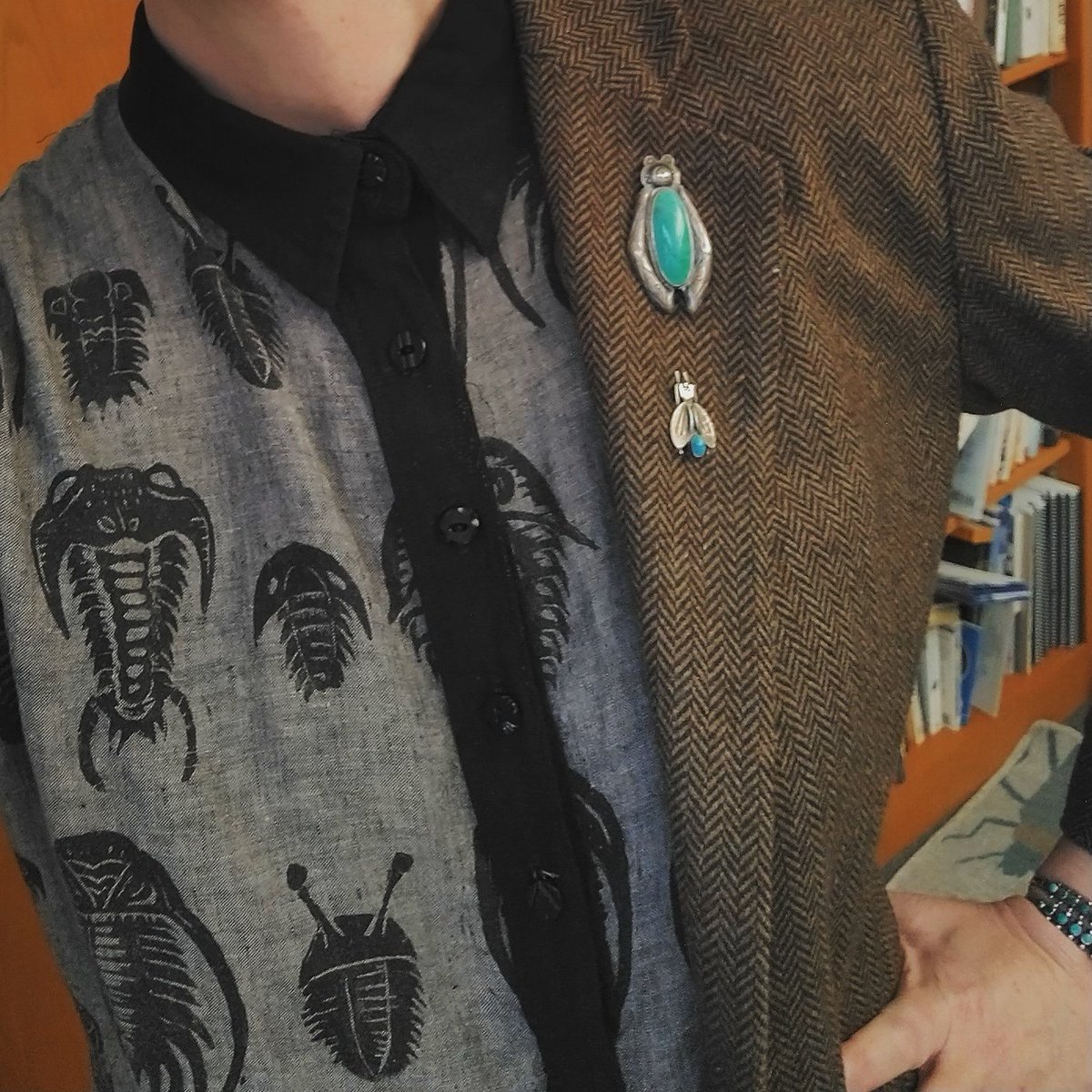 Another arthropod-themed outfit from this week. The trilobite top is hand-printed and sewn by me. Vintage insect turquoise brooches. #entofashion #entomofashion #sciencefashion