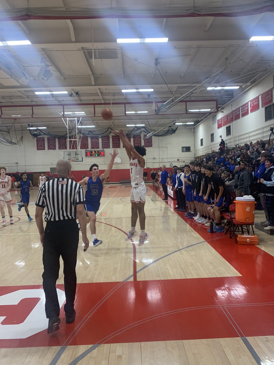 WeHartford's tweet photo. Hall and Conard tied at 20 at the half. Riley Fox 14 for Conard, Justin Hall 12 for Hall@WeHartford @CHSWHAthletics @Conard_Hoops @HallWHAthletics https://t.co/n67Akdnxa8