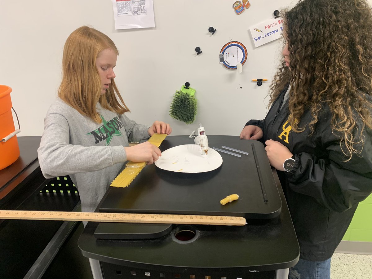 SoroyaSmithMEd's tweet photo. 7th graders @MasonSchools designed bridges w/ pasta during engineering elective. Studying 4 different types of bridges informed prototypes. 1 student even sent 📸 updates to his absent buddy
 @AftabPureval Ss may have some ideas for the Brent Spence project set to begin this year https://t.co/bg29E4Jlnc