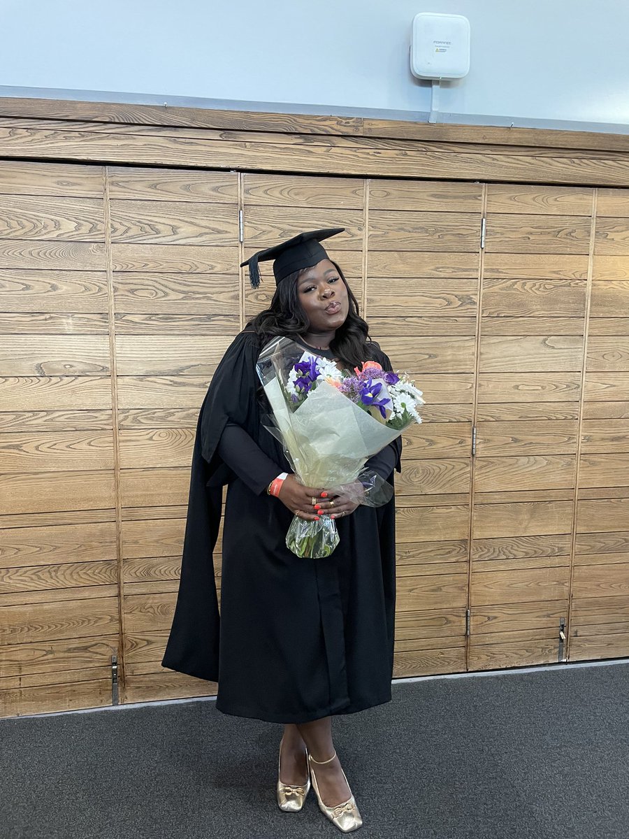 Tolameora's tweet photo. Omo Okuku, Today proves something I have always known about U. You are pretty smart! U are intelligent & U are made 4 greatness! 🙌🏿
Ladies & Gentlemen, My best friend is a degree hotter! 🎓 Talk to her Nicely!!!
#MasteredIT #MastersDegree #Graduation #UniversityOfLondon #PhdNext https://t.co/tSxqeTeg3g