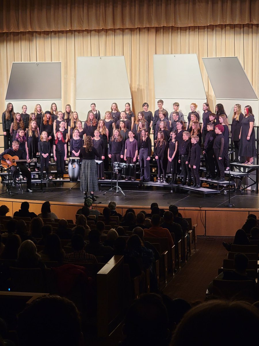 R8RMS's tweet photo. RMS Chorus https://t.co/fN5Z68kebU