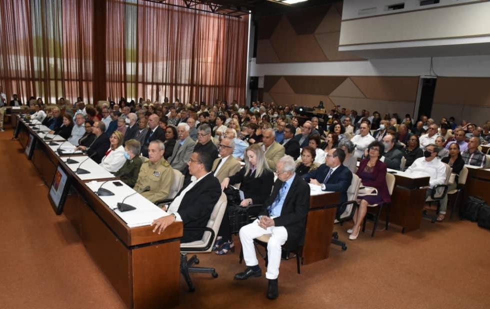 japortalmiranda's tweet photo. Para homenajear a quienes en nuestro sector tanto aportan desde la investigación científica al desarrollo, perfeccionamiento y consolidación de la #Salud en #Cuba, celebramos este jueves el acto por el Día de la Ciencia Cubana.

#CubaPorLaVida 🇨🇺 https://t.co/fDCNTLF082