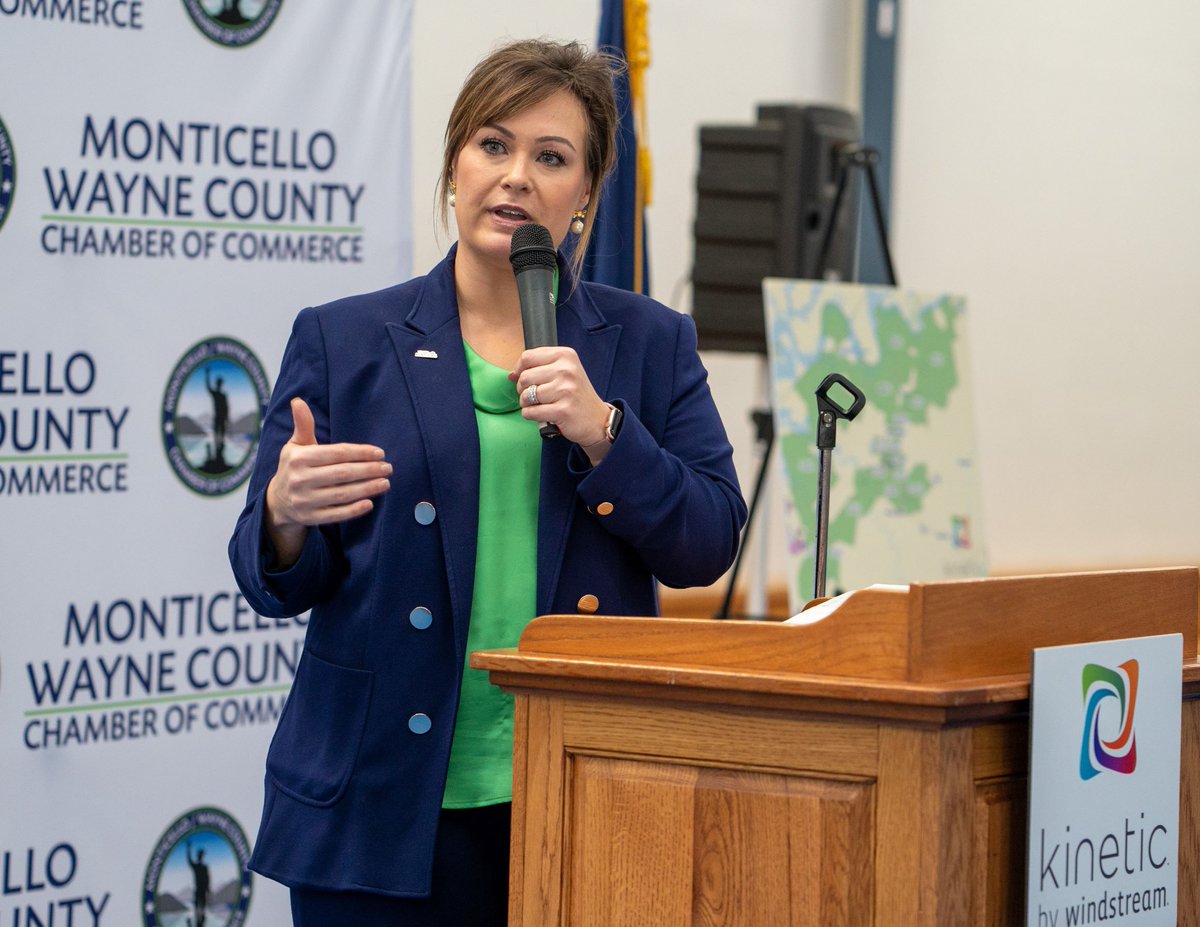TonyThomasWIN's tweet photo. Lt. Gov. Jacqueline Coleman joined us at the ASPIRE Center to help celebrate our fiber broadband expansion into Wayne County. Over 9,000 homes and businesses in Monticello &amp; the surrounding areas are now eligible for high-speed internet for the first time. #HighSpeedforHere https://t.co/D3PdInyAKn