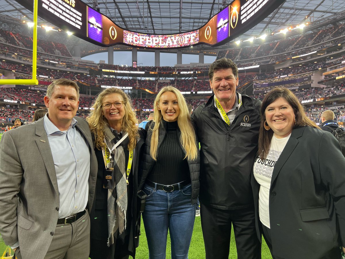 Katie Cavender 👩🏻‍💻 tweet media