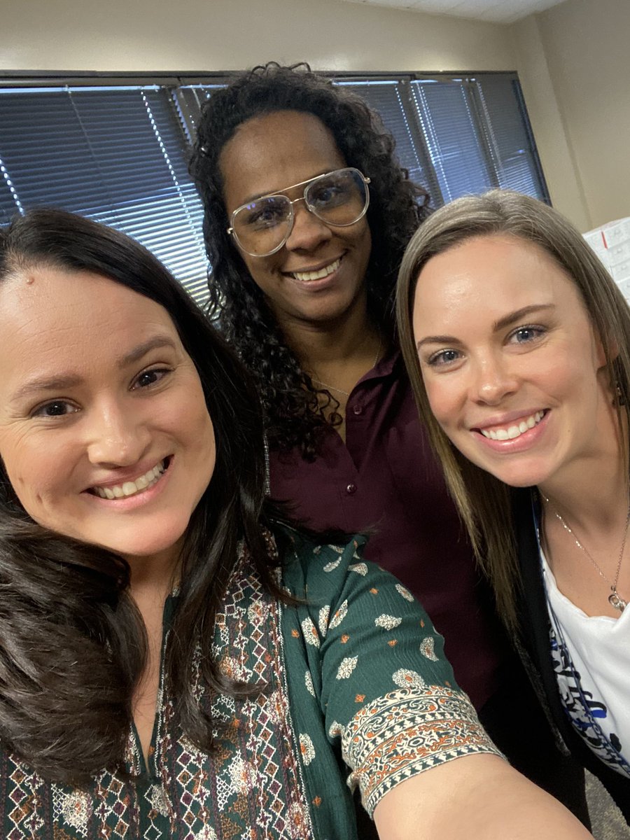 Be a goldfish! Today the UTSA NEISD Administrative Residents spent the afternoon collaborating with a great team of leaders! @Ravae96 @NEISD_rudyj @edlawethics @NEISD_PD #theneisdway