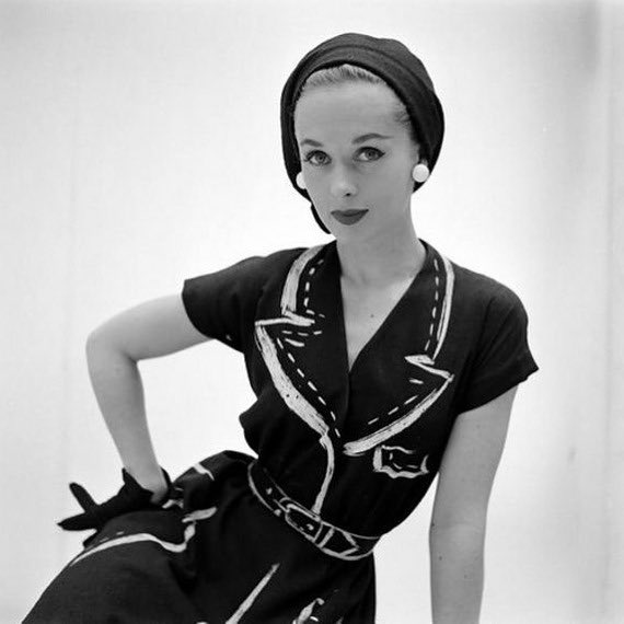 Happy 93rd birthday to Tippi Hedren! 