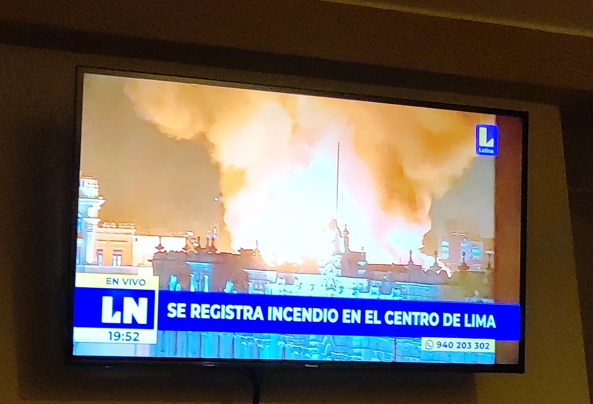 gianfrancomora's tweet photo. @whuacasi La protesta pacífica, terroristas https://t.co/i6rEXa6tS9