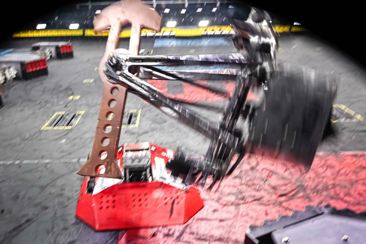 Anchors away on another exciting episode of BattleBots ON NOW @discovery