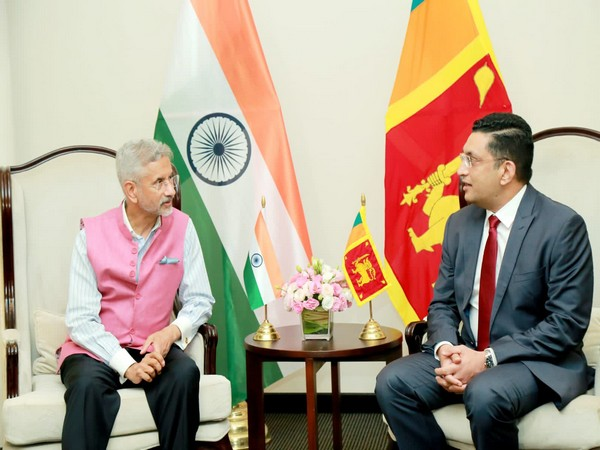 ani_digital's tweet photo. Jaishankar discusses cooperation in infrastructure, connectivity, energy, with his Lankan counterpart Ali Sabry
Read @ANI Story | https://t.co/SorZKWbgmM
#SJaishankar #AliSabry #IndiaSriLankaRelations #DebtStructuring https://t.co/44ZhQxl7mE