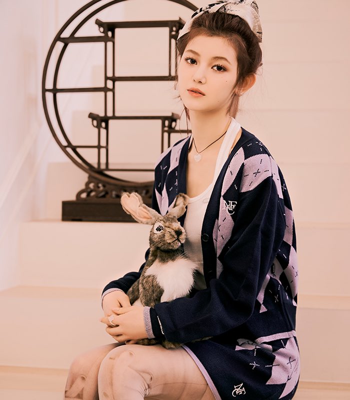 newjeans_loop's tweet photo. 230120 
NewJeans x #MUSINSA 

#뉴진스 #다니엘 #Danielle https://t.co/heN8wgq0M9
