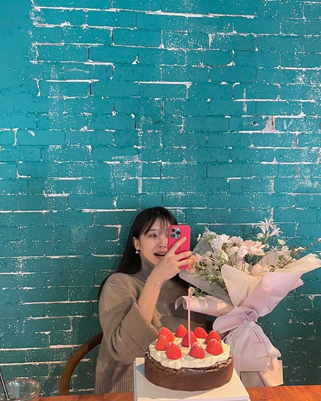 ⠀⠀⠀⠀⠀ ⠀         왔✧ · ↳ Happy birthday to me. 🎉