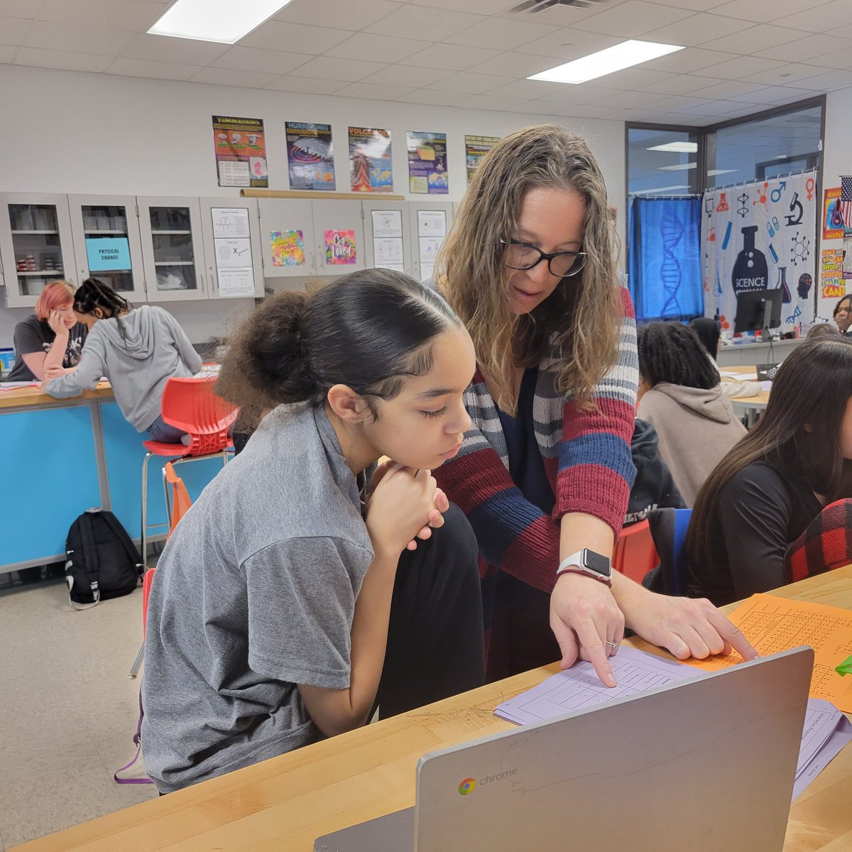 It was pretty spectacular seeing <a href="/JamieFieldhouse/">Jamie Fieldhouse</a> in action today! She has a way explaining science concepts in a way that is easy to understand, but will stick. <a href="/VistaRidgeMS/">Vista Ridge Middle</a> is lucky to have her!
#everypanther