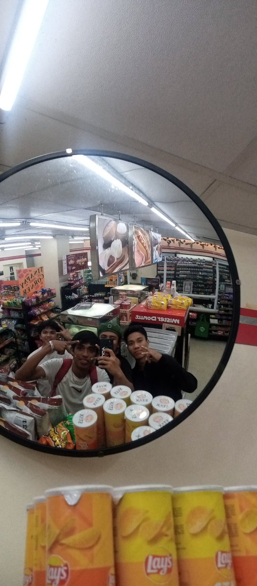 Sadnuuu2's tweet photo. Pt2 https://t.co/8OWpnJOYEn