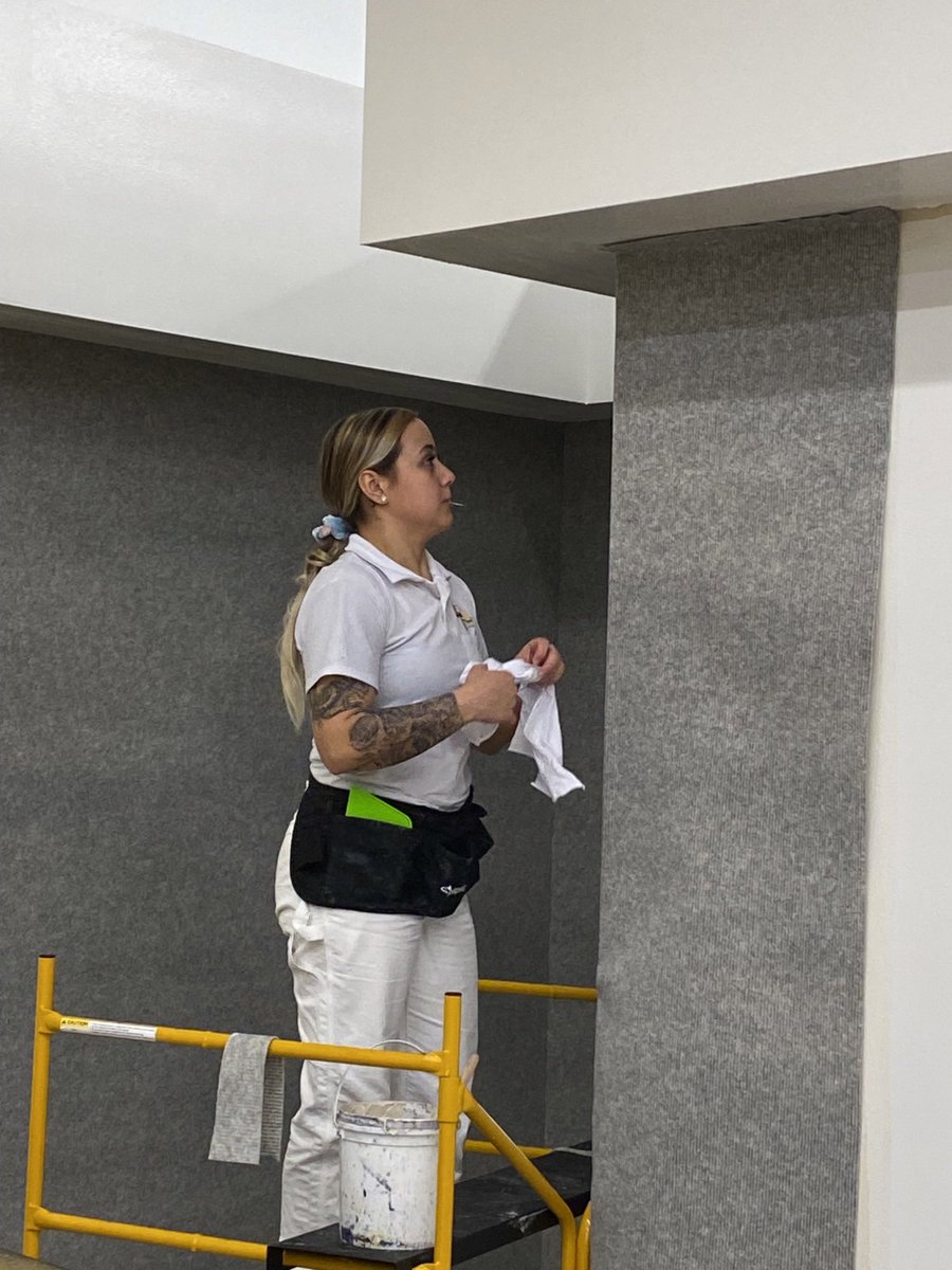 DC14Apprentice's tweet image. The third day of Advanced Wallcovering Class. Apprentices are learning how to install acoustical fabric. 

#wallcovering #DC14 #AdvancedWallcoveringClass