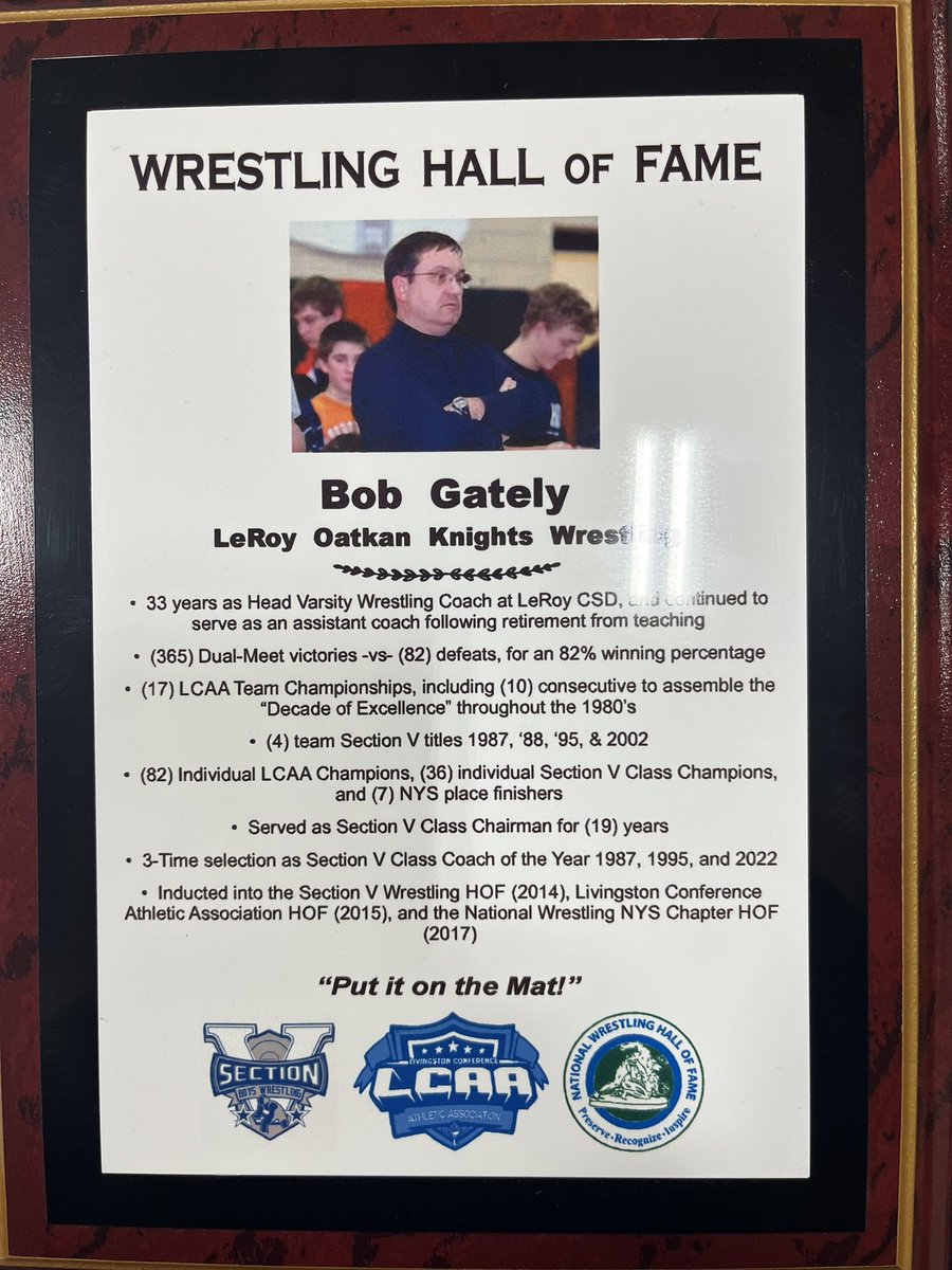 LeRoy_CSD's tweet photo. Tonight Le Roy wrestling recognized Coach Bob Gately for his career accomplishments and contributions to LR Wrestling!
#AlwaysAKnight
#LRPride https://t.co/pD2cKNcTSN