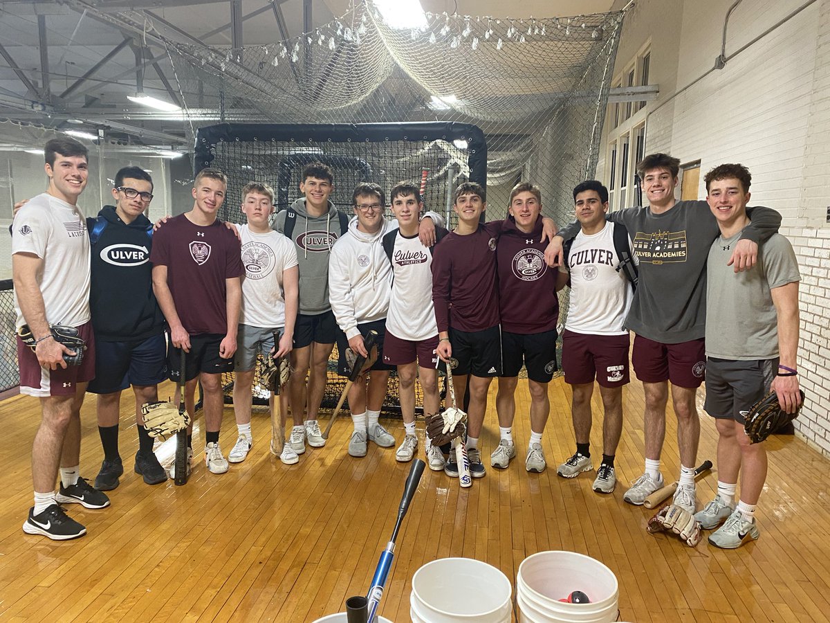 CulverBaseball's tweet photo. Back to work this week! Arms and cage work on T/T and weight room M/W/F. We have about 15 right now with 15 more competing in hockey, basketball, wrestling, and swim. Here is a pic as we finished up and a peek at one of our ‘25s and one of our ‘26s. 🦅 https://t.co/WgbymgjRNB