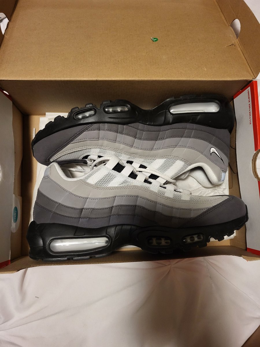 Big S/O to the homie <a href="/TgotSole/">T</a> for these OG 95s. Great price and super fast shipping as always. Until next time brother 🙏🏼