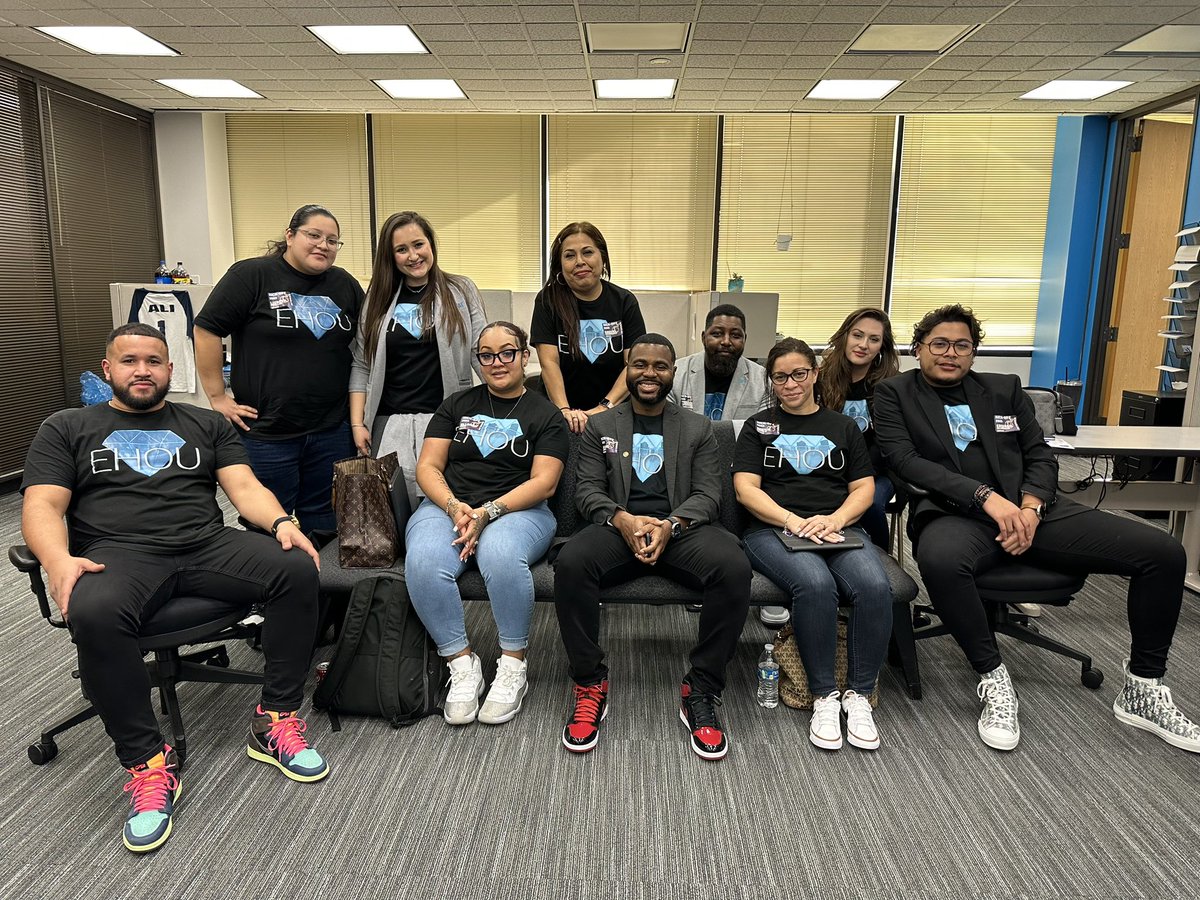 Aaron James Sr. tweet media