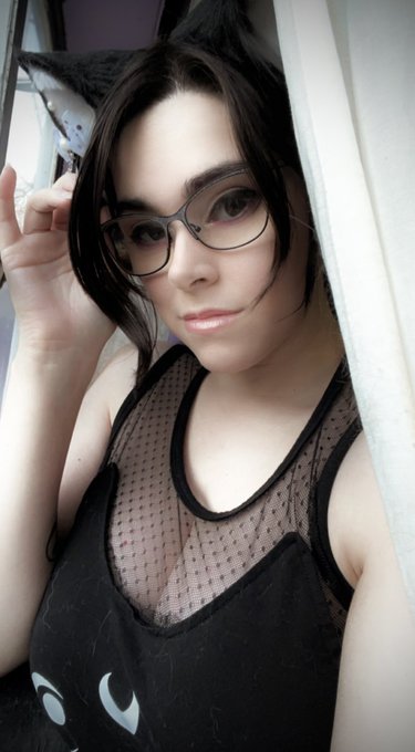 Pok&eacute;mon Nuzlocke &amp; Chill Time to grind for our 3rd badge! Come distract me? https://t.co/mlAmb57pjZ https://t