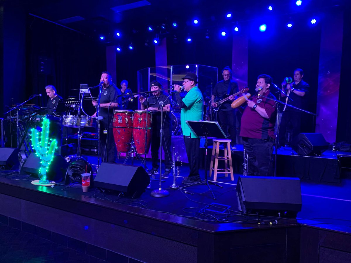 RundleFilms's tweet photo. Crooked Cactus Band is FANTASTIC! We were thrilled to have them play at the Putnam film premiere of "An Infantryman from Hero Street". https://t.co/IuSdixsvat