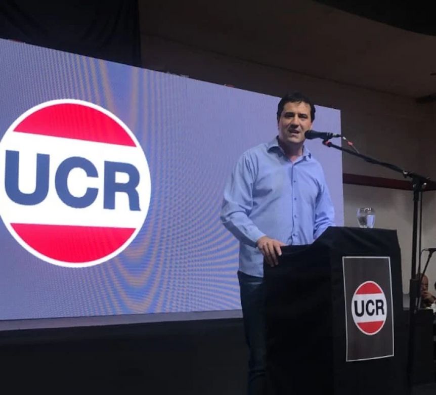 La UCR lanza la precandidatura a Gobernador de Abad y apura la campaña 2023 latecla.info/137394-1674178…