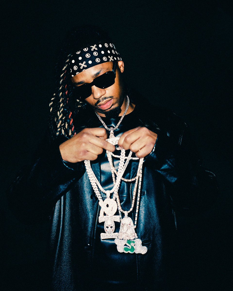 MetroBoomin's tweet photo. Collected the infinity stones 💎 https://t.co/gvdovuinMI