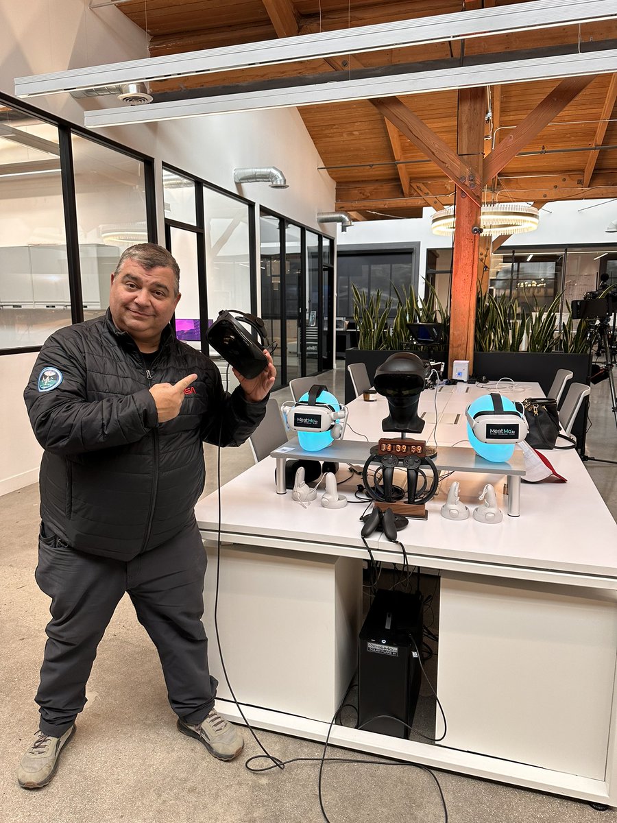marciejastrow's tweet photo. Had a great time today with my brother from another mother @mansouri_tweet the progression on https://t.co/3Yp7vw3nhP is amazing can’t wait to see the mischief we can get into with #shibthemetaverse with live event 8k streaming - this is gonna be awesome for the #shibarmy https://t.co/2vJ1ngSxHF