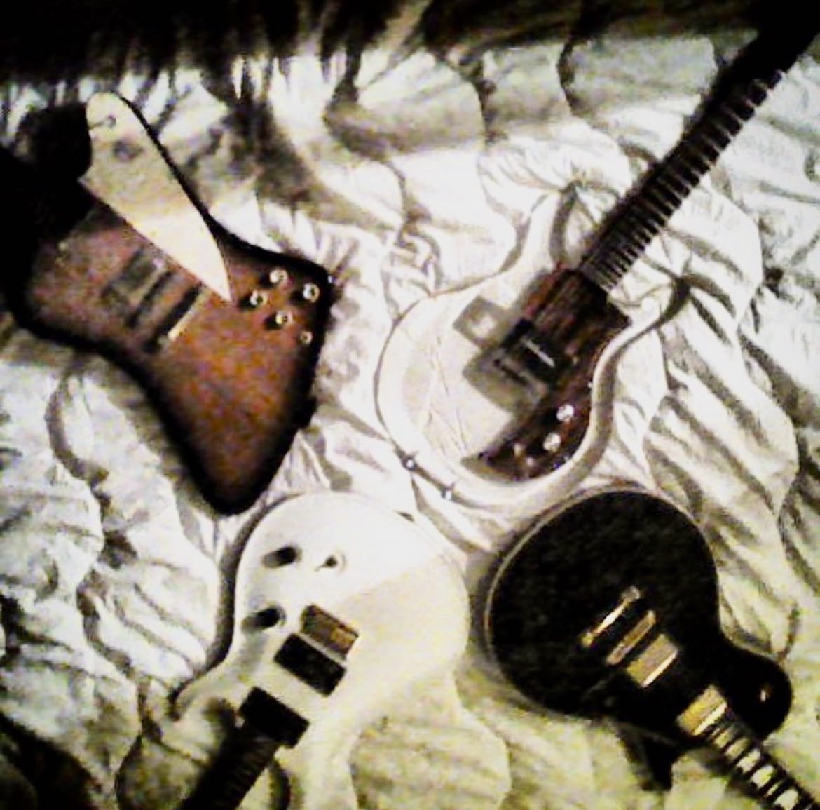 ProjectAntigone's tweet photo. #guitars from a #drone #Gibson #firebird #prs #ampeg #electricguitars #vintage #collector #collection @ProjectAntigone https://t.co/fUSxnViCAN