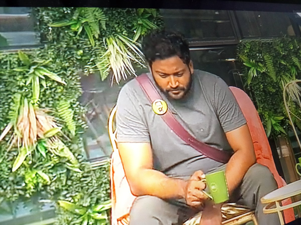 myviewstamil's tweet image. I think in #Vikku av there would be more of #Bruvik moments rather than shivik
😁
#WinnerVikraman #AramVellum
#VoteForVikraman #Vikraman #Vikraman_Hero_Of_BBTamil6 
#VaathiVikraman 
#vikramanfangirlarmy 
#BigBossTamil6