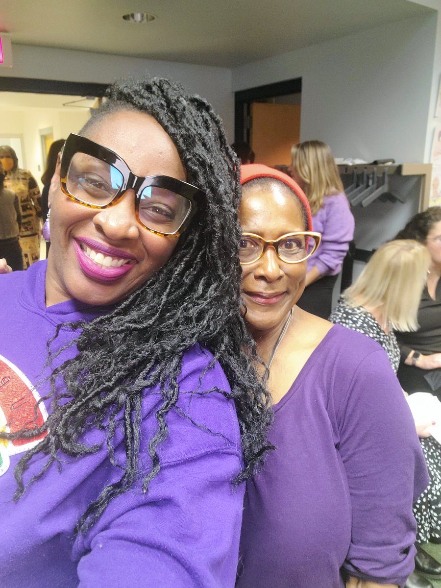 PrincipalKJones's tweet photo. Thank you @KatColeReads & all who organized & wrote the timely & powerful letter in support of our superb Superintendent @NyahHamlett. Proud to stand in solidarity with all each of you at the @chccs Board Meeting. #ThinkAndActDifferently @SymonsSpeaksUp @critical_ben @csharpless1 https://t.co/fxVSNVdV9c