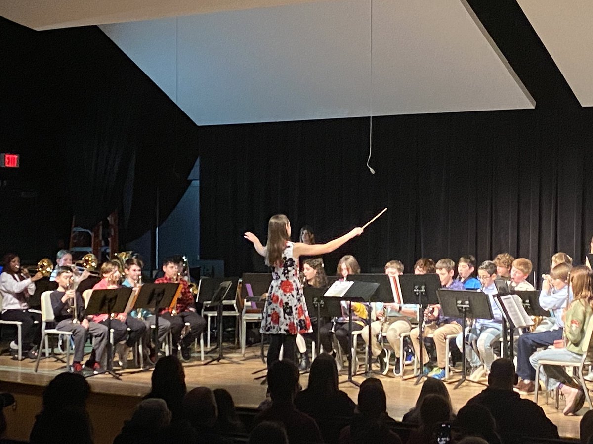 So proud of our Gr 6 Band students tonight <a href="/BRMSrocks/">BRMSrocks</a> 2 outstanding concerts!! Bravo Ms. Collins!! <a href="/BRMSbandrocks/">jenny collins</a> <a href="/Dr_Borden/">Ryan Borden, Ed.D.</a>