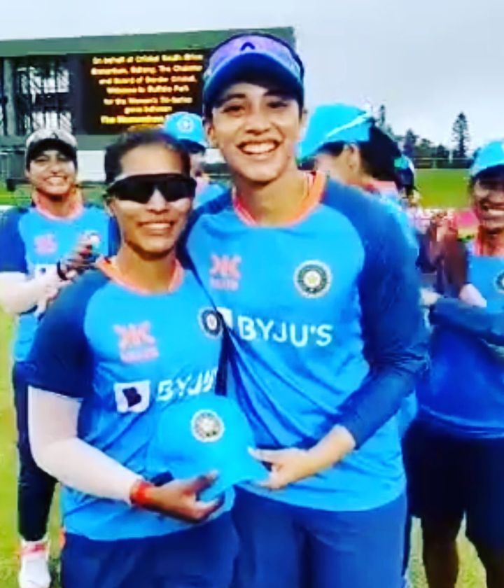 Player of the match on debut #AmanjotKaur
Important knock of 41 runs off 30 balls. #indvssa #CricketTwitter #WomenCricket