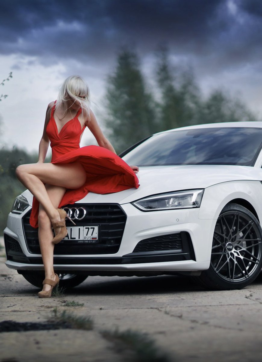 Wheels and heels 🛞👠 Leg Lover leggyladies