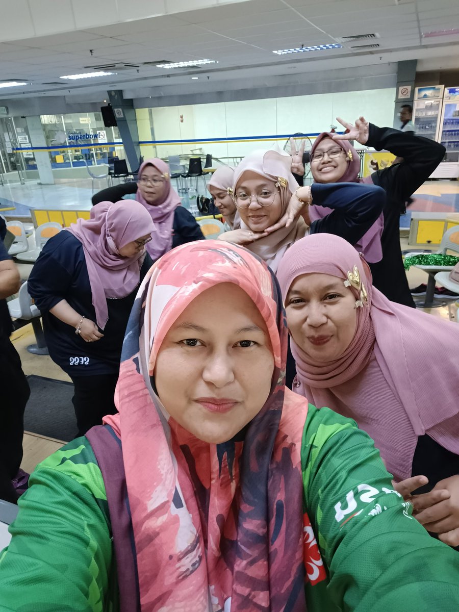 hamidah8775's tweet image. Bowling Time.
Bila bekerja.. kerja betul2.., bila berbowling..bowling betul2...
Tahniah Semua..
#January2023 
#sharedpurpose