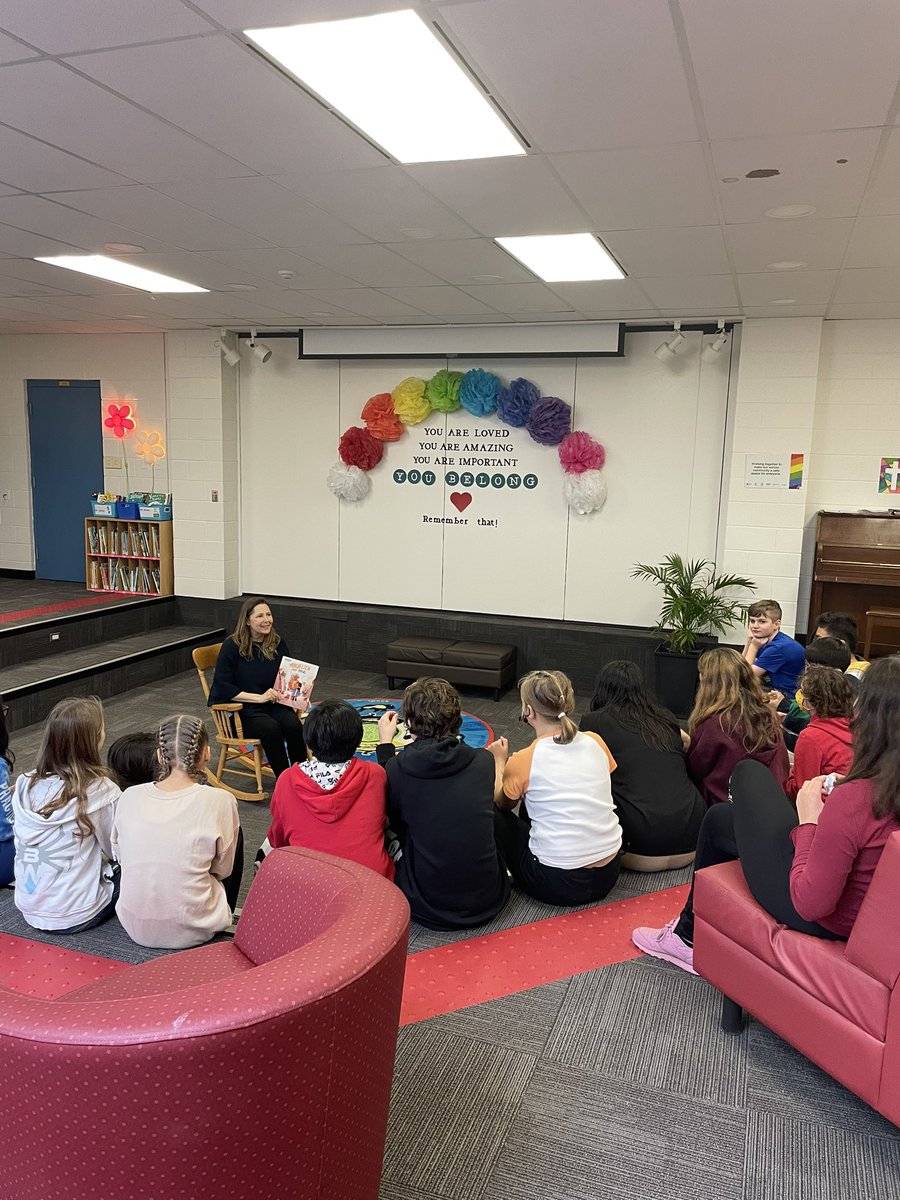 Our class enjoyed their visit to the learning commons today. Thank you Mrs. Frost for reading us #abuelitaandme and engaging us in our continued conversations on racism and microaggressions.