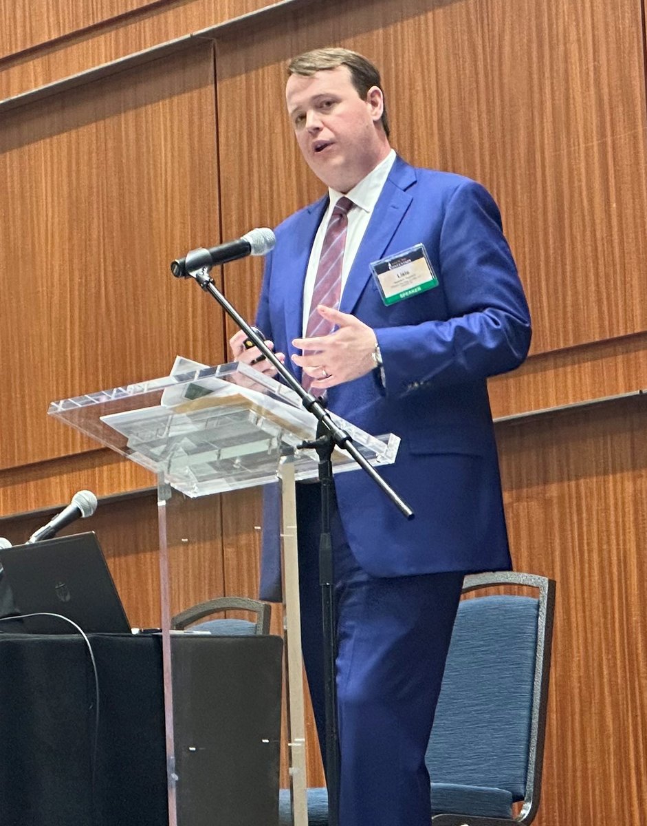 RobinsonGraySC's tweet image. The SC Bar Convention kicked off today and our own Lisle Traywick presented on South Carolina election law, with a CLE entitled "𝗥𝘂𝗻𝗻𝗶𝗻𝗴 𝗳𝗼𝗿 𝗣𝗼𝗹𝗶𝘁𝗶𝗰𝗮𝗹 𝗢𝗳𝗳𝗶𝗰𝗲 𝗮𝗻𝗱 𝘁𝗵𝗲 𝗝𝘂𝗱𝗶𝗰𝗶𝗮𝗿𝘆."  Thank you @SCBAR for another fantastic lineup!  #SCBarCon23